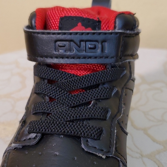 Cute Little Basketball High-Tops - Picture 3 of 9